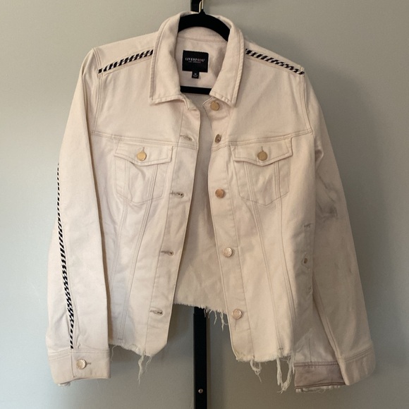 Liverpool los Angeles Denim Trucker Jacket - Picture 6 of 13